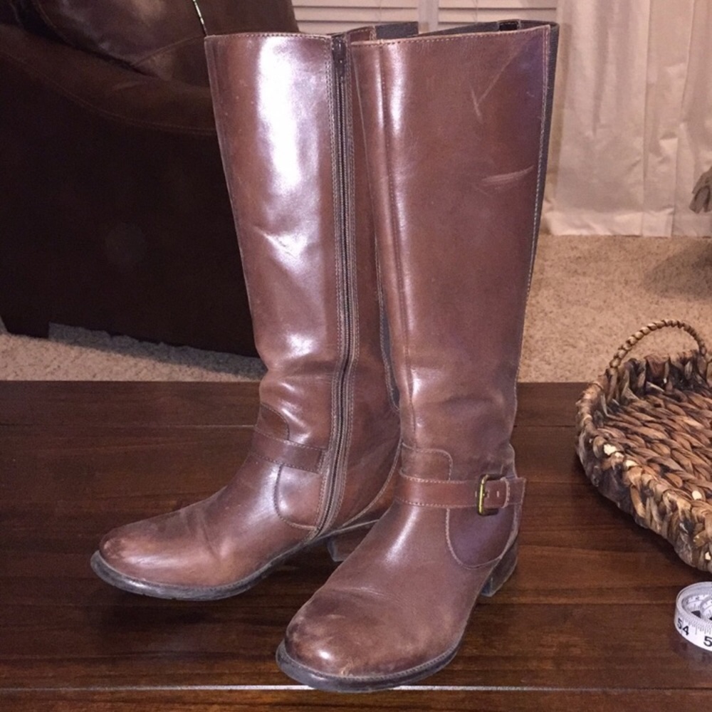 @mcbowen necklace and boots bundle